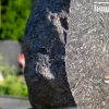 Памятник «Скала» из гранита: технология изготовления, плюсы, минусы и правила выбора