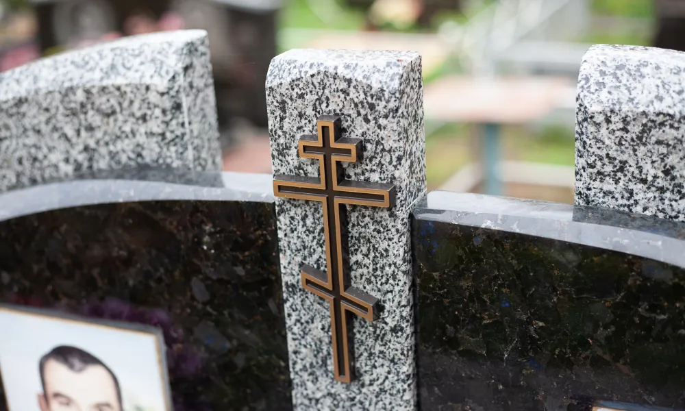 Изготовление памятников из гранита и мрамора в Лиде